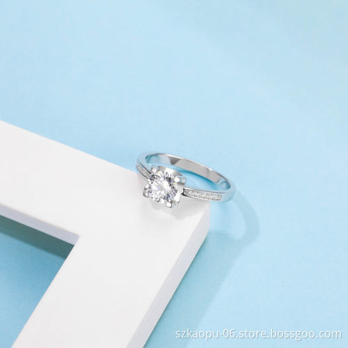 Fashion Jewelry  925 Silver Ring For Women Wedding Ring Four Prong Moissanite With Cutting Diamonds  For Anniversary